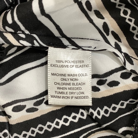 WHBM elastic waist band batwings cold shoulders blouse size small - Picture 6 of 8